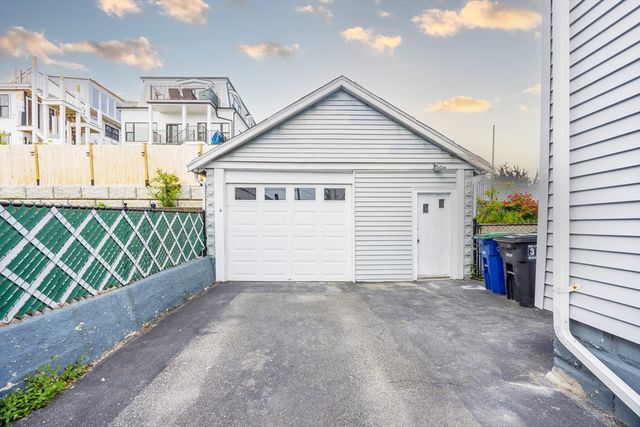 19 Puritan Rd 19, Somerville, MA 02145