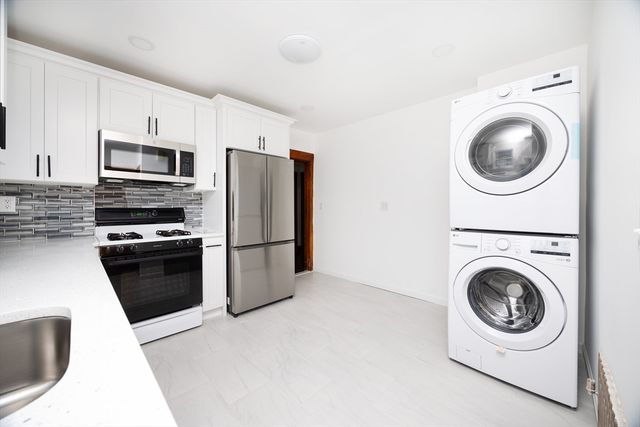 19 Puritan Rd 19, Somerville, MA 02145