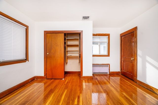 19 Puritan Rd 19, Somerville, MA 02145