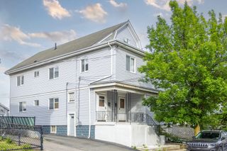 19 Puritan Rd 19, Somerville, MA 02145