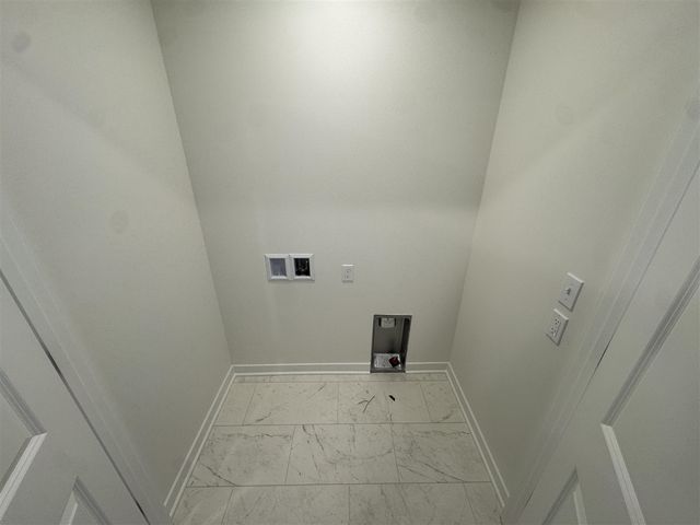 1980 S Shorewood Lane 19, Holland, MI 49423