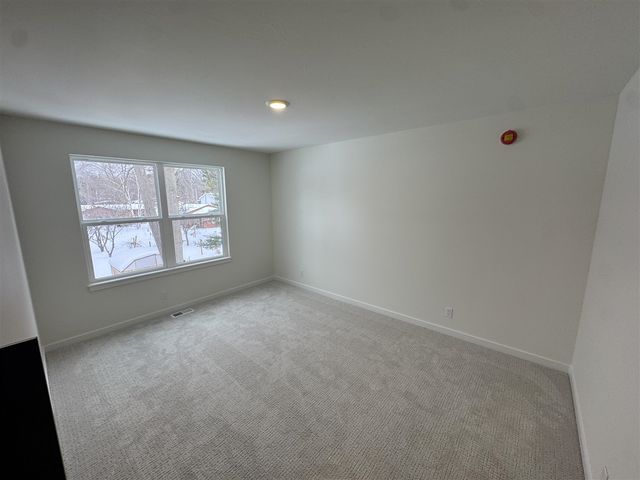 1980 S Shorewood Lane 19, Holland, MI 49423