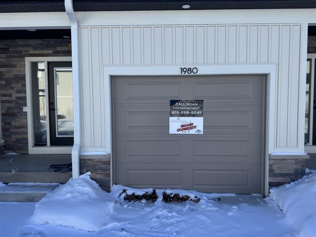 1980 S Shorewood Lane 19, Holland, MI 49423