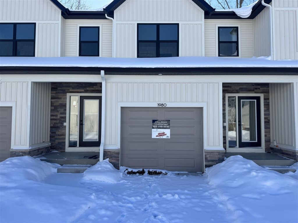 1980 S Shorewood Lane 19, Holland, MI 49423