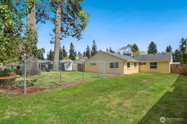 23304 55th Avenue W, Mountlake Terrace, WA 98043