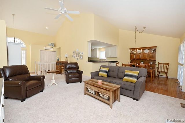 44153 Dylan, Sterling Heights, MI 48314