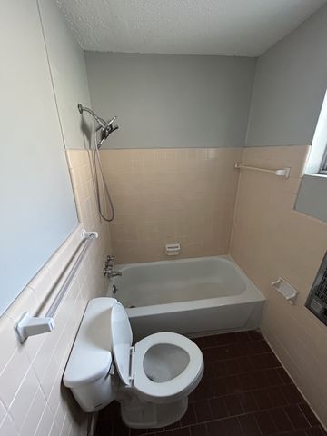 276 White Bridge Pike Apt 33, Nashville, TN 37209