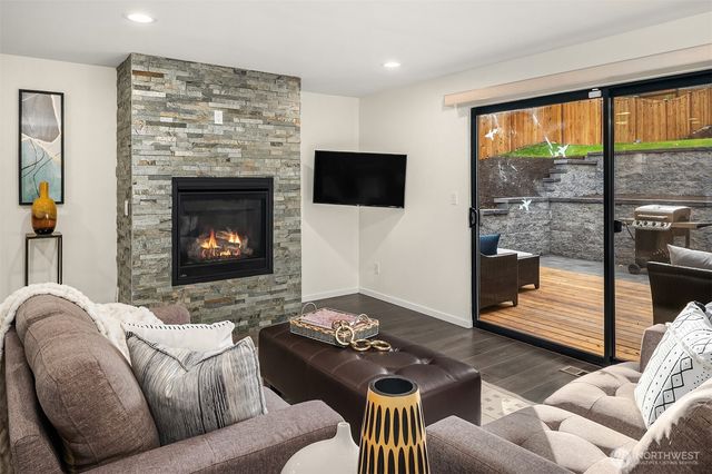 15039 206th Avenue SE, Renton, WA 98059