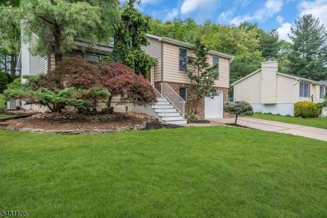 66 Dayton Rd, Jamesburg Boro, NJ 08831
