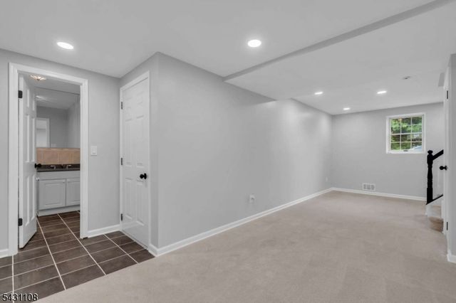66 Dayton Rd, Jamesburg Boro, NJ 08831