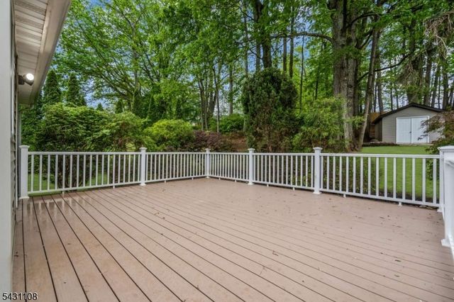 66 Dayton Rd, Jamesburg Boro, NJ 08831