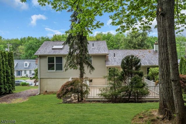 66 Dayton Rd, Jamesburg Boro, NJ 08831