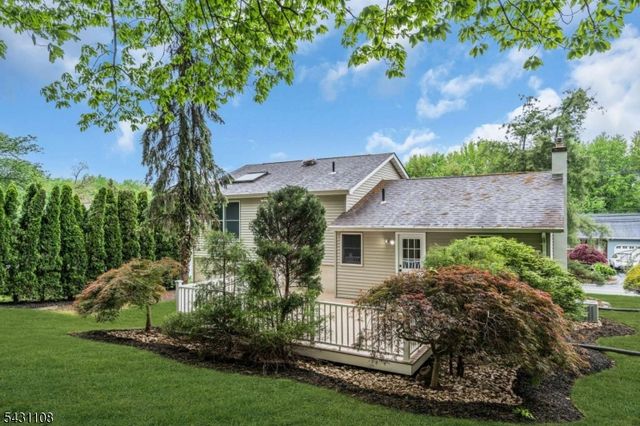 66 Dayton Rd, Jamesburg Boro, NJ 08831