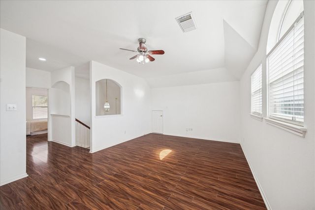 11811 Keswick Pines Lane, Houston, TX 77066