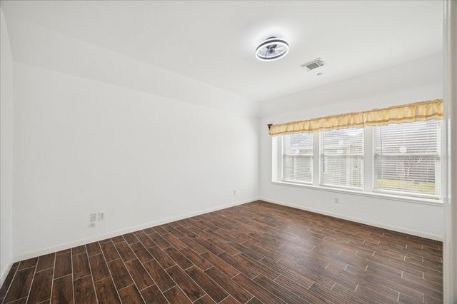 11811 Keswick Pines Lane, Houston, TX 77066