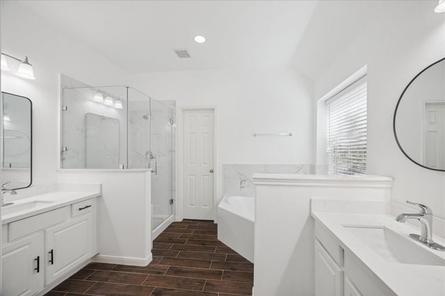 11811 Keswick Pines Lane, Houston, TX 77066