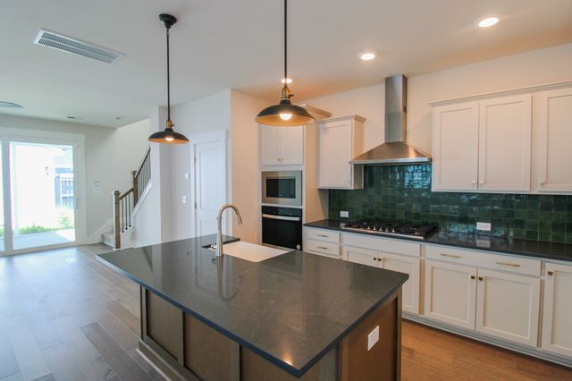 111 Crimson Street, Summerville, SC 29486