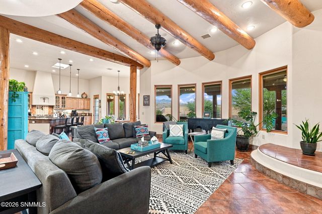 5637 Via Estrella, Las Cruces, NM 88011