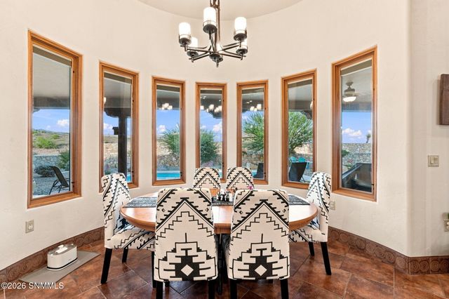 5637 Via Estrella, Las Cruces, NM 88011