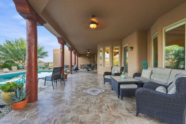 5637 Via Estrella, Las Cruces, NM 88011