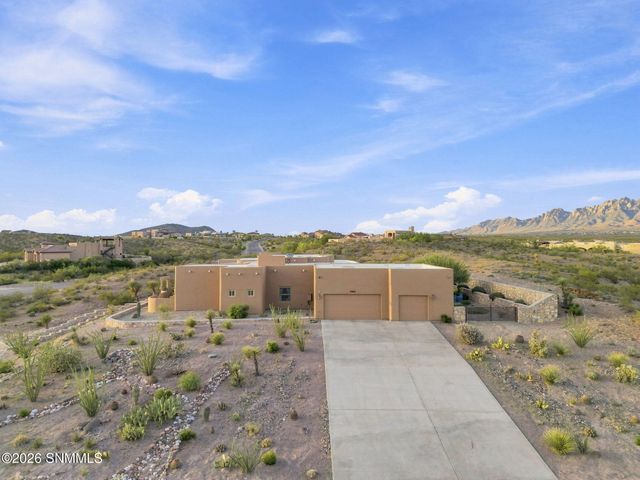 5637 Via Estrella, Las Cruces, NM 88011