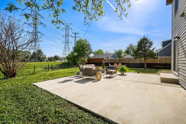 445 E Fullerton Avenue, Addison, IL 60101