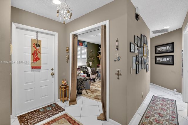 2897 Quail Run Ln, Davie, FL 33328