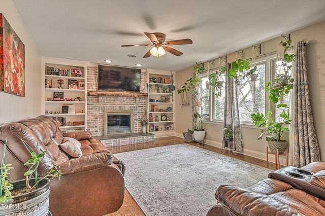 155 Santa Monica Road, Bristol, VA 24201