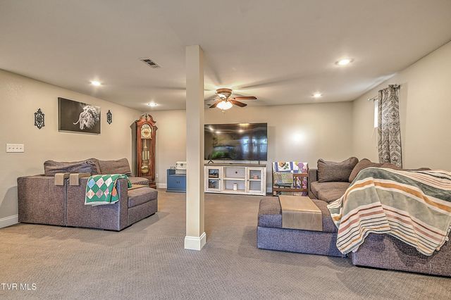 155 Santa Monica Road, Bristol, VA 24201