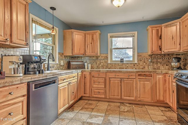 155 Santa Monica Road, Bristol, VA 24201