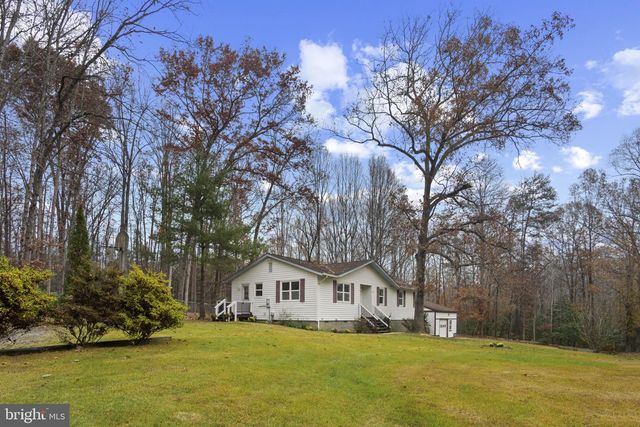11013 FOREST HOLLOW DR, Bumpass, VA 23024