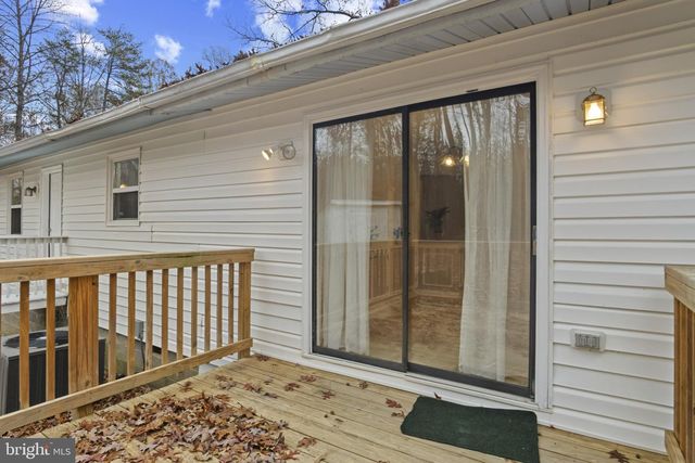 11013 FOREST HOLLOW DR, Bumpass, VA 23024