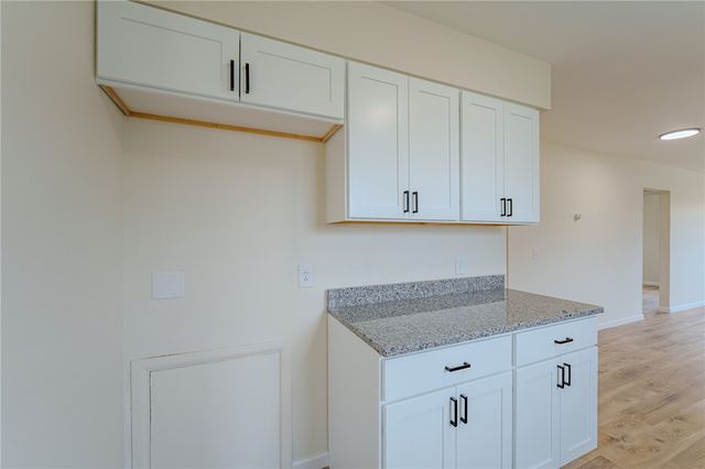 1692 Hopewell Avenue, Jefferson Twp, OH 45417