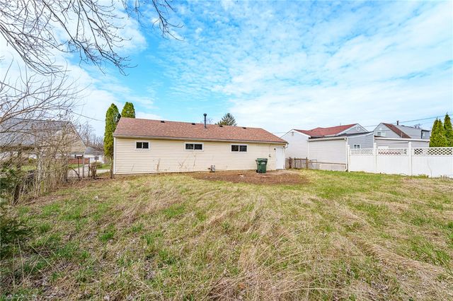 1692 Hopewell Avenue, Jefferson Twp, OH 45417