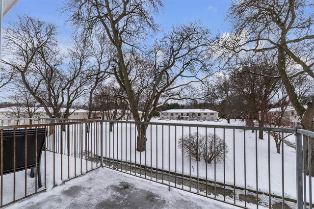 4113 Telegraph Road A214, Bloomfield Hills, MI 48302