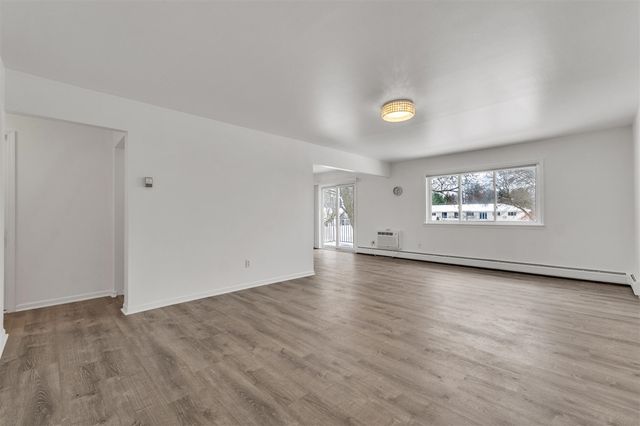 4113 Telegraph Road A214, Bloomfield Hills, MI 48302