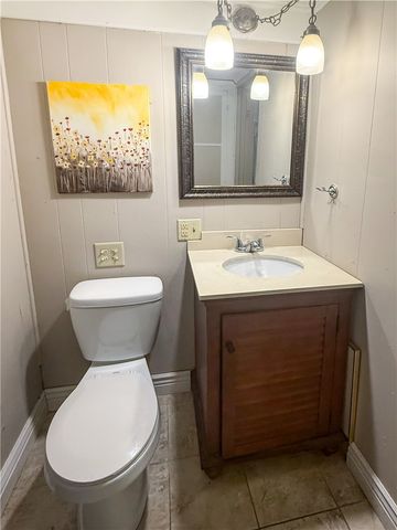 1502 Delaware Avenue, New Castle, PA 16105