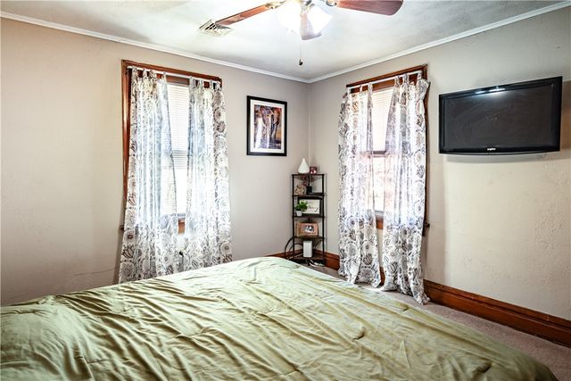 1502 Delaware Avenue, New Castle, PA 16105