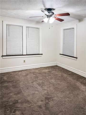 1502 Delaware Avenue, New Castle, PA 16105