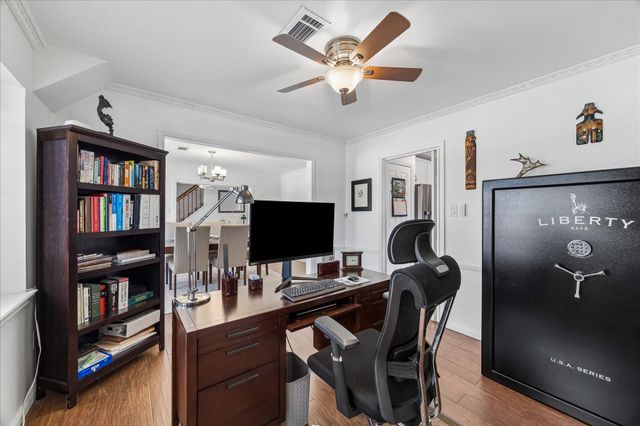 926 Ashford Parkway, Houston, TX 77077