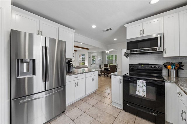 926 Ashford Parkway, Houston, TX 77077