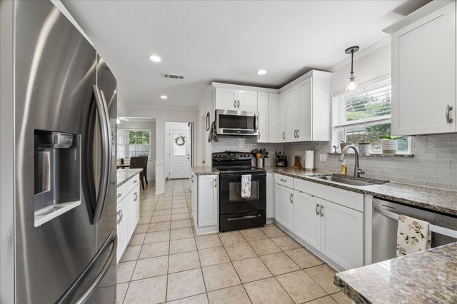926 Ashford Parkway, Houston, TX 77077