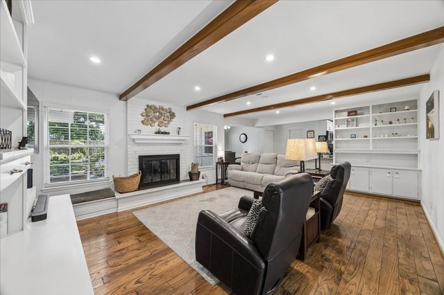 926 Ashford Parkway, Houston, TX 77077
