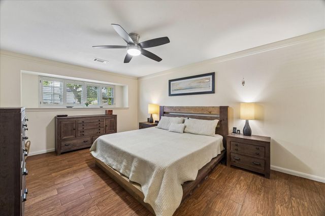 926 Ashford Parkway, Houston, TX 77077