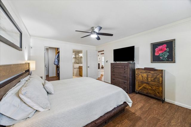 926 Ashford Parkway, Houston, TX 77077