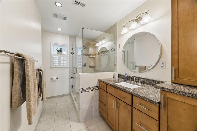 926 Ashford Parkway, Houston, TX 77077