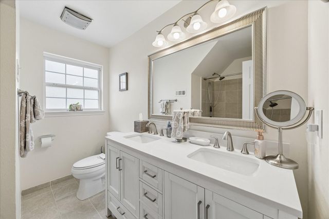 926 Ashford Parkway, Houston, TX 77077