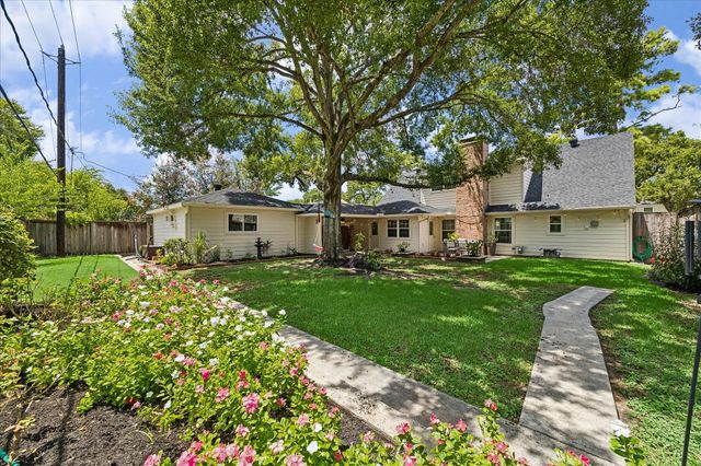 926 Ashford Parkway, Houston, TX 77077