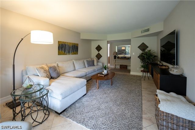 208 Bob O Link WAY B, Naples, FL 34105