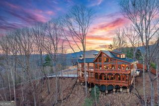 470 Skylight Drive, Blue Ridge, GA 30513